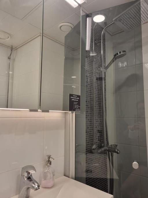 רובניימי Apartment In The City Center מראה חיצוני תמונה